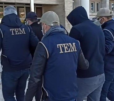 izmirde-deas-operasyonunda-4-kisi-yakalandi-P1k5B9iu.jpg